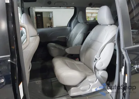 2016 Toyota Sienna Xle 7 Passenger from USA, damaged, VIN 5TDDK3DC9GS132909